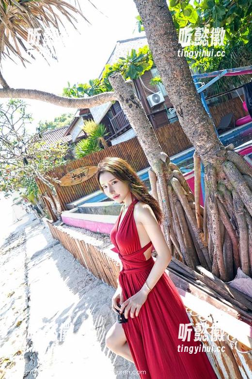 Feilin嗲囡囡 - 对不起，完全被赵小米Kitty的长腿迷住了，不说了，先去下载免费的照片！