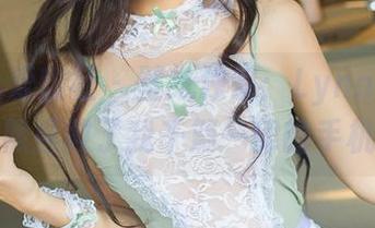 IMiss爱蜜社 – 壁纸独家：Lynn刘奕宁的护士照拯救了我千篇一律的手机背景！