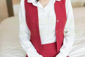 MiStar魅妍社 – 他是谁，为什么在陈嘉嘉Tiffany的夏天合集里闲逛？