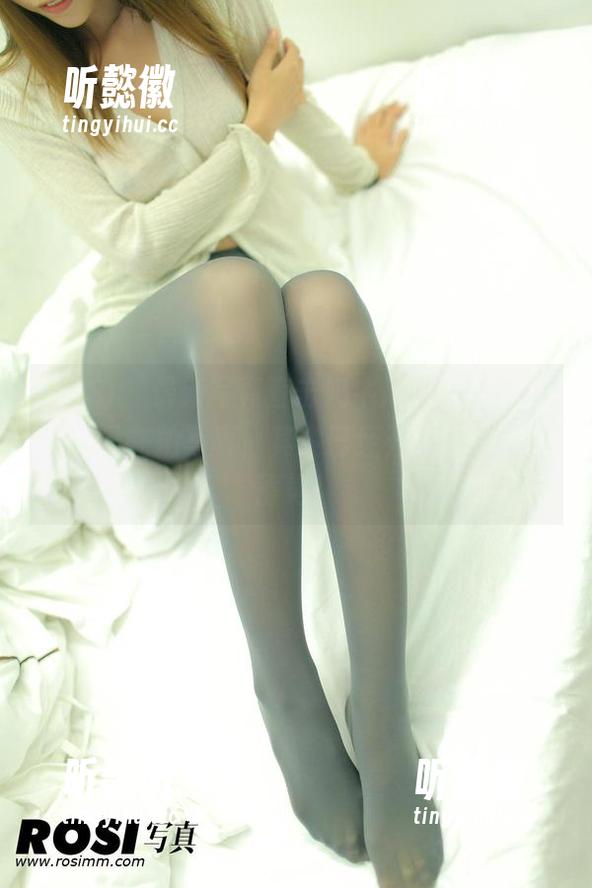ROSI - 最新写真直击奶牛风潮，小莉以为自己在拍写真，其实已经开了一场最佳蓄势！