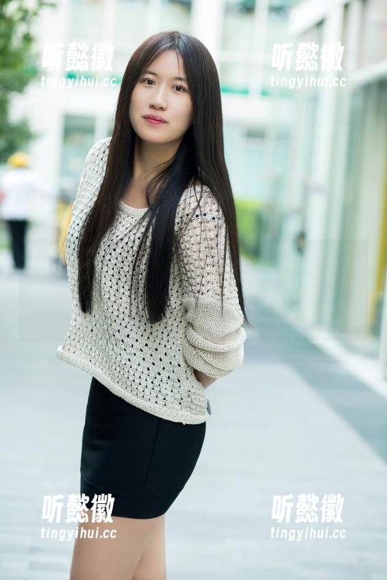 TuiGirl推女郎 - 林萌萌：居家写真下载要谨慎，别让家里人以为你也要开始做饭了！