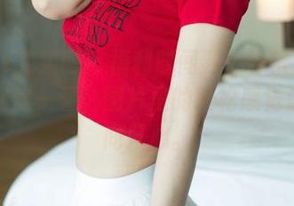 UGirls尤果网 – 福利时间到！乔依琳的美足，你这一看，图片里的轻松感觉让你瞬间开心。