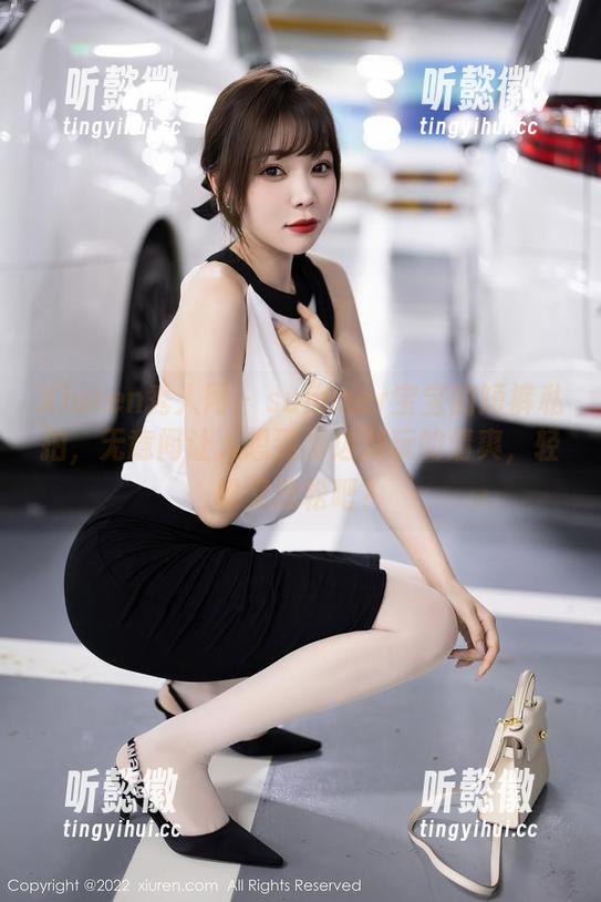 Xiuren秀人网-summer宝宝 Xiuren秀人网 - summer宝宝的短裤私拍,无意间让人想到海边游玩的清爽,轻松又放松吧?