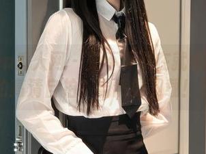 Xiuren秀人网 – 要不要现在就看冯木木的高清自拍？当然要下载！！