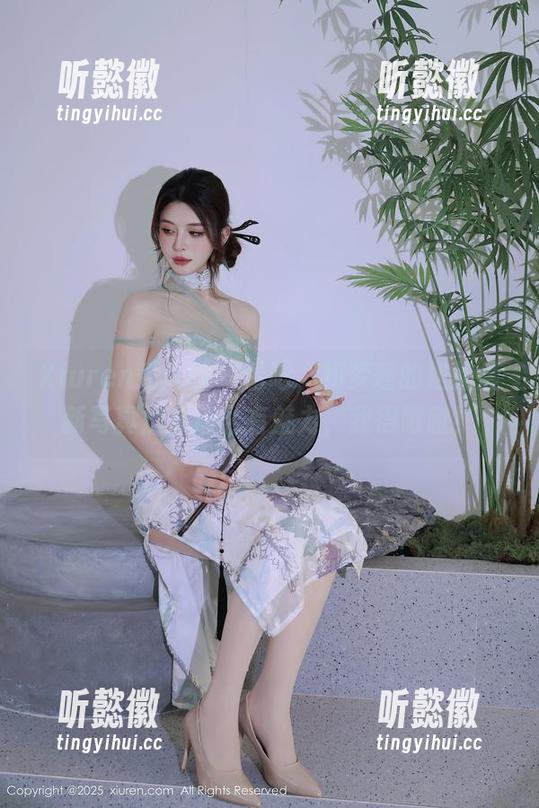 Xiuren秀人网-初梦瑶 Xiuren秀人网 - 看吧,初梦瑶的姐姐最新写真居然这么有魅力,我得瞅瞅!