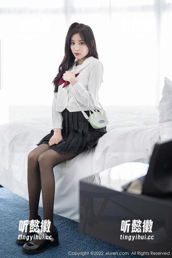 Xiuren秀人网-爱酱里 Xiuren秀人网 - 看过爱酱里的女神合集更新,才明白什么叫‘我觉得我又累了’的煎熬?