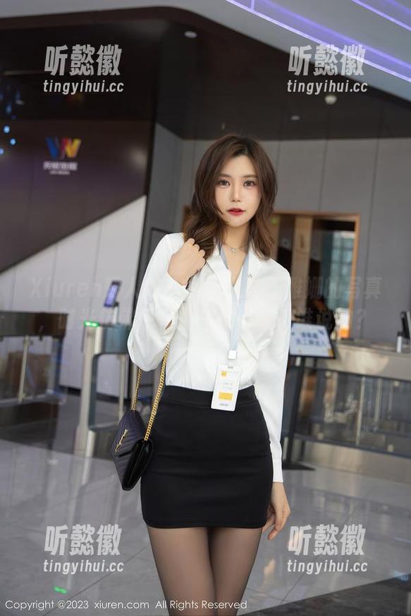 Xiuren秀人网 - 下载女神王雅姗的写真，时光仿佛停在那一瞬…咳，谁说的？