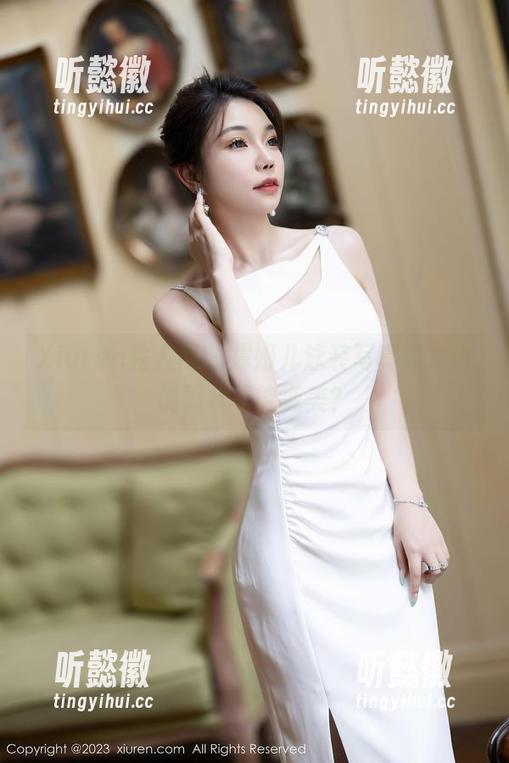 Xiuren秀人网-虞姬儿 Xiuren秀人网 - 虞姬儿泳装写真集,谁说喝水不能变美?