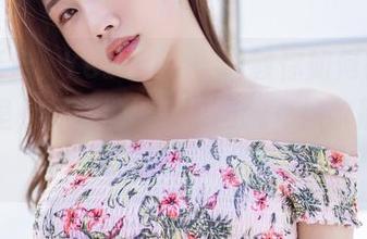 图包开启，Yebin(전예빈)教你如何在仙境花园里，优雅地被花草围绕，偶尔别一个草屑…额，你懂的。
