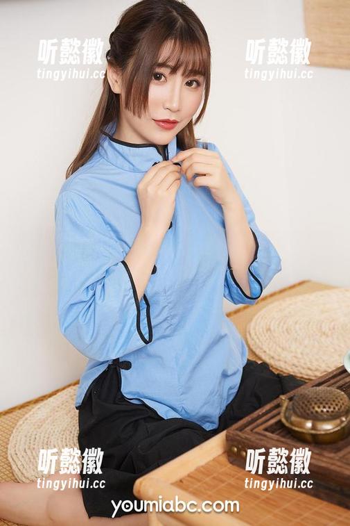 YouMi尤蜜荟 - 点击在线，原图画面，抖娘利世女王教你如何优雅吃花生！