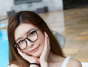 YouWu尤物馆 – 兔子Nina和她的长腿，总让人产生错觉，别怕，一切就在无圣光图集里！