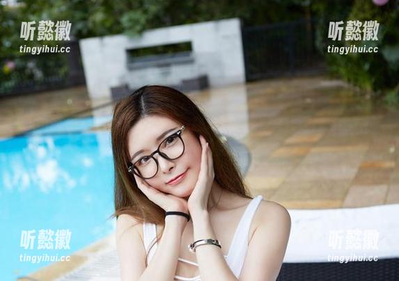 YouWu尤物馆-兔子Nina YouWu尤物馆 - 兔子Nina和她的长腿,总让人产生错觉,别怕,一切就在无圣光图集里!
