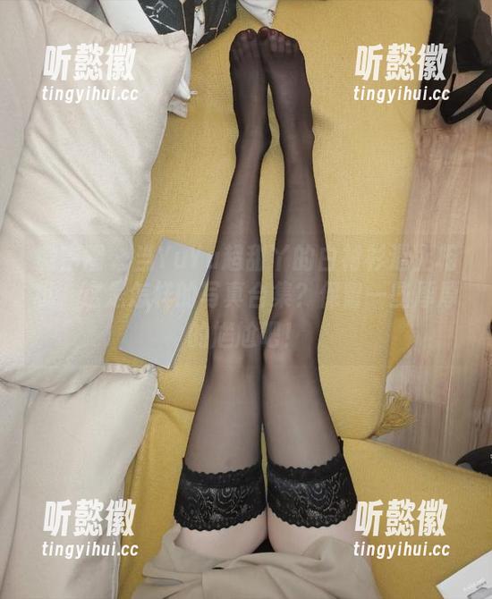 YuYu超甜丫 微密圈 - 当YuYu超甜丫的白衬衫遇上相机,这是怎样的写真合集?保留一些厚厚的尴尬吧!