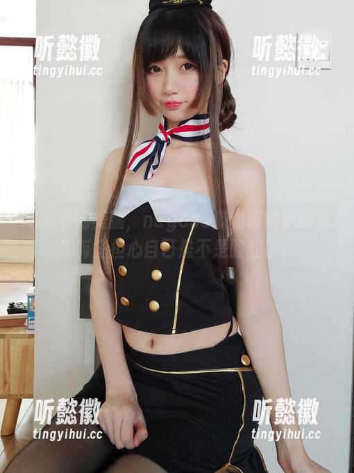 写真中的美腿，nagesa魔物喵的原图让我有些担心自己是不是脸红了。