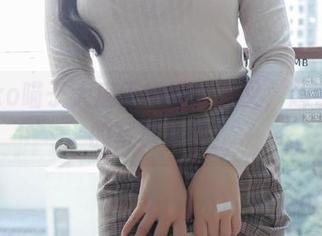 nyako喵子大魔王的粉色高叉，超乎想象的写真资源？