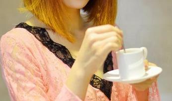 pans – 啧啧，思思的双人写真，看了更新一遍后直想给她个不确定的赞。