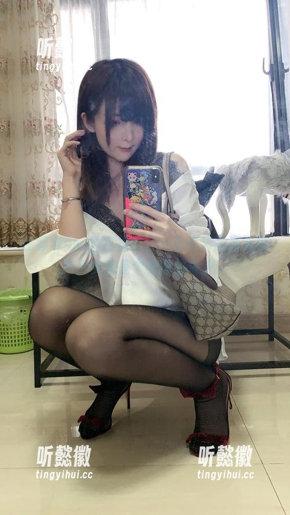 一小央泽 在荐购čki的白裙下,一小央泽的高清图库其实就是个安静的奇迹。