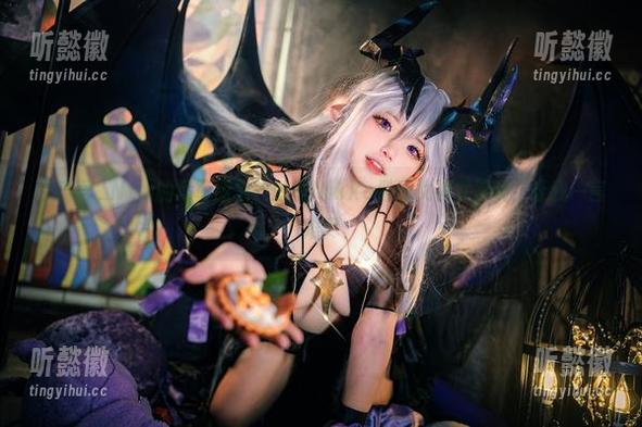 伊喵君_Nya的写真图集，就是Nikke胜利女神尤妮啊，让我一言难尽