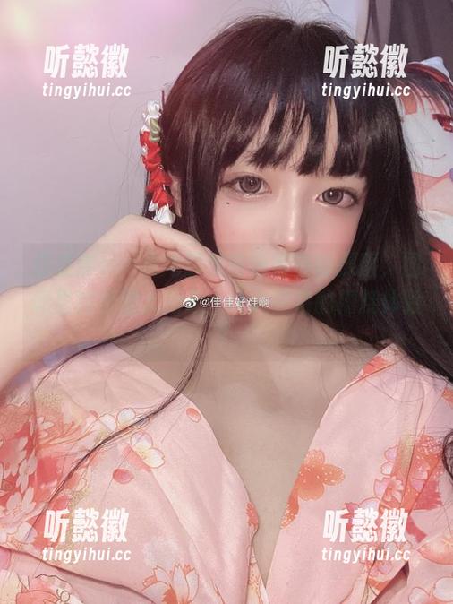 佳佳酱ovo和她那条蓝色吊带体操服，图册里的氛围大概是…让人期待的糟糕体验？