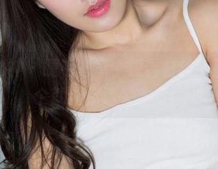 克拉女神 – 睫毛弯弯，凌雪白丝美图，一个就让你迷失方向！