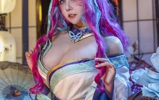 看咔喵KANEKO如何把女神写真拍成猫窝里的故事！