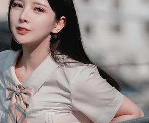 这就是妍子坚不可摧，自拍背后的美图奇才