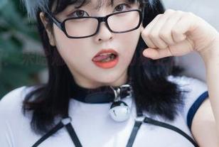 最新更新：宋哈娜(송하나)的裸足自拍，分享让你想走走