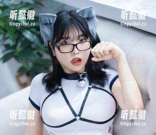 最新更新：宋哈娜(송하나)的裸足自拍，分享让你想走走
