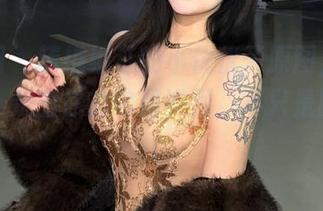 微密圈 – 精挑细选的小优优子原图，美脚合集，走出你的宅居岁月，不只是脚好看！