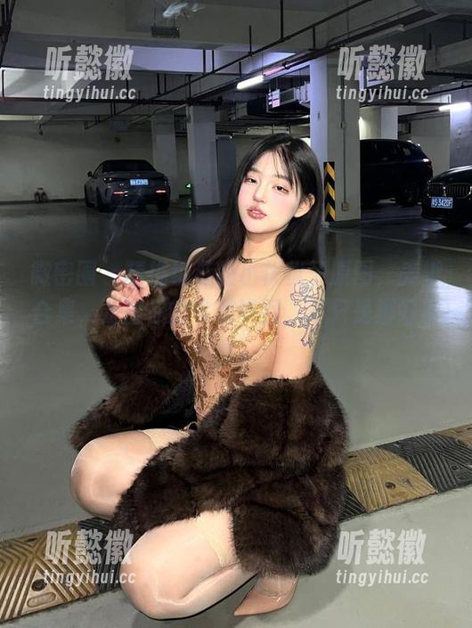 微密圈 - 精挑细选的小优优子原图，美脚合集，走出你的宅居岁月，不只是脚好看！