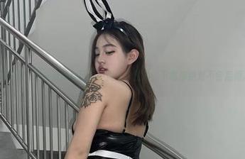 微密圈 – 这一波修女风，小优优子图片，下载你绝对不会后悔。