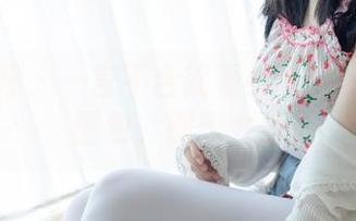 少女秩序 – 一言不合就看小鱼的黑丝私房图包，别想太多