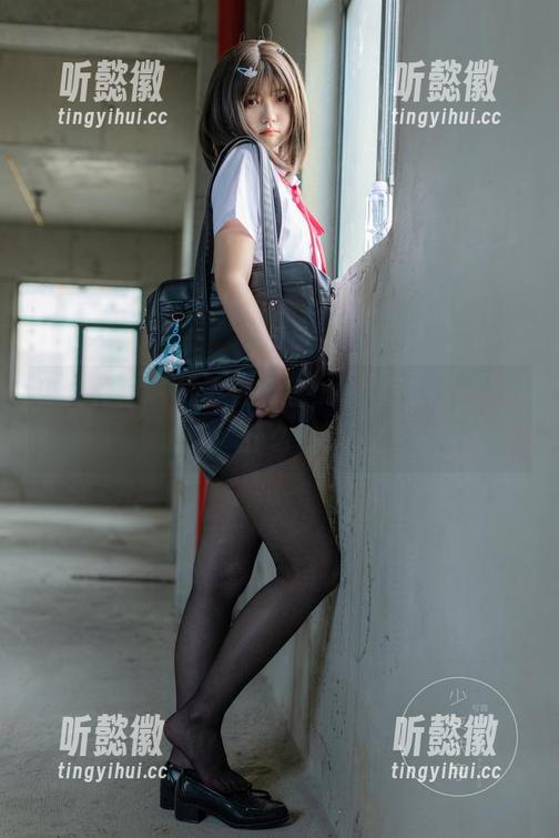 少女秩序 - 奶牛加网盘，鹿可到底隐藏了什么？