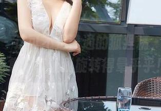 尤蜜荟 – 这可不是普通的狐狸精，易阳的图集分享让我旋转得晕乎乎！