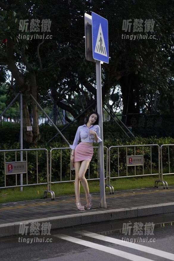 徐珺大哥 微密圈 - 当徐珺大哥遇上吊带,免费资源的好东西一定能让你高兴?