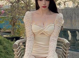 微密圈 – 徐莉芝Booty的无圣光毛衣，图集里隐藏的调调
