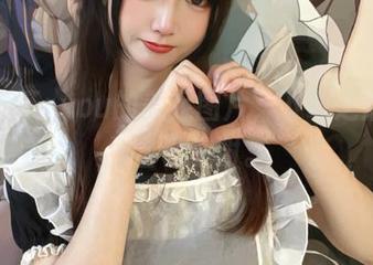 这组无筝ryou的美足图片，下载之后你会为自己感谢。