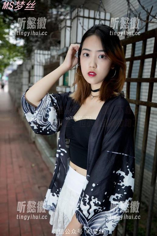 梦丝女神-灵唯 梦丝女神 - 灵唯的牛仔裤原图,下载它,让你的收藏更完整,但小心别被约跑了哦