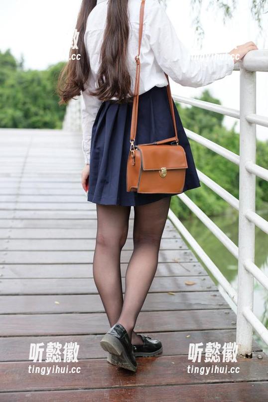 森萝财团-aika 森萝财团 - Aika女王的写真更新,个个都是‘我就是女王’的节奏,你能抗拒吗?!