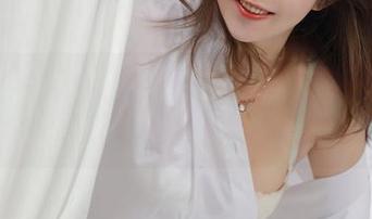 模范学院 – 在线检查任莹樱的红裙合集，哦，这个颜色真让人上心。