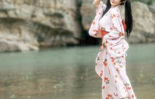 樱井宁宁的纯白cos：资源丰富得像迷宫，一不小心就迷了进去。