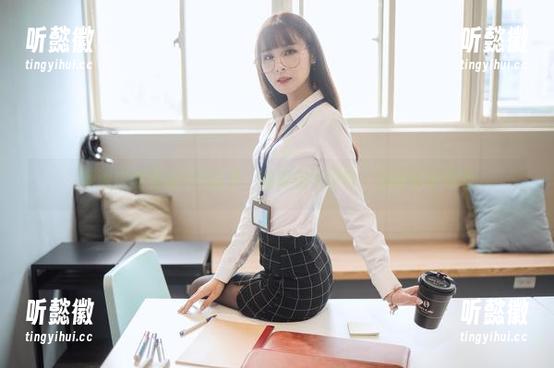 泥泥汝的圣诞B作品集，调皮但不露骨，邀请你来围观