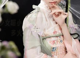 爆机少女喵小吉的圣诞福利，别问原图有多火，我这就给你看！