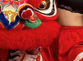 爱尤物 – 噢，小雪儿和白丝的组合，这顿时让我觉得图片里有一种微妙的滋味。