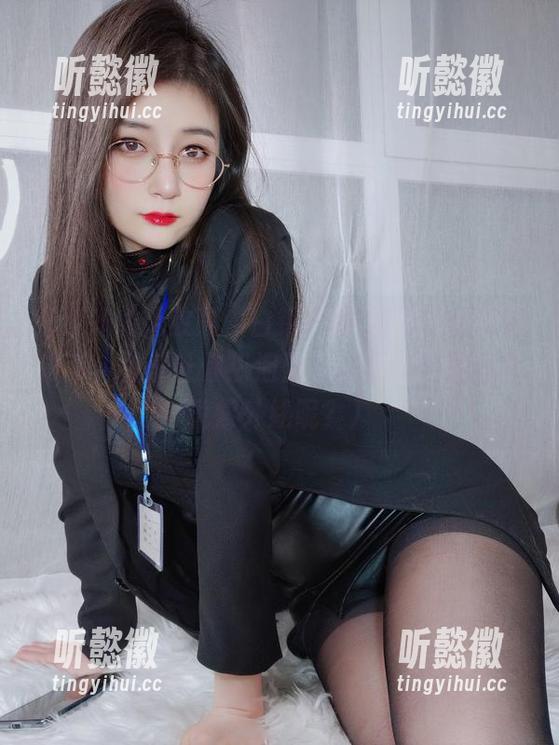 《紫外线无敌黑，白银81黑精灵图集下载推荐，保证让你热泪盈眶！》（干嘛总是说紫外线呢？）