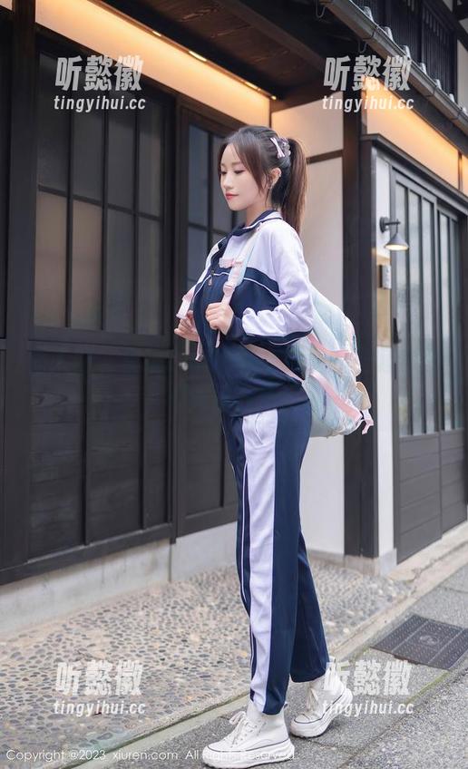 秀人网-Emily顾奈奈酱 秀人网 - 偶遇Emily顾奈奈酱的圣诞套图,灯光比我还闪耀