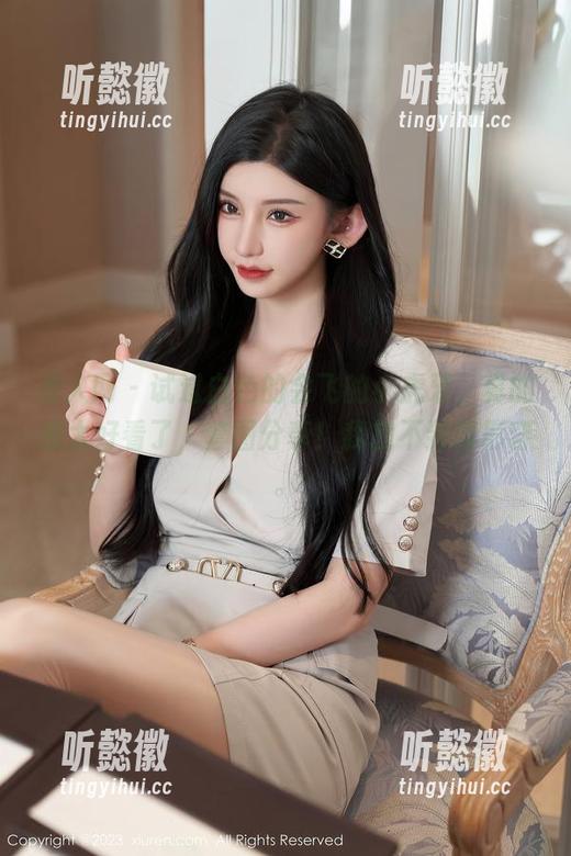 秀人网 - 试过白色的会飞的小虎牙，真的是太好看了，套图分享！我找不到词形容。