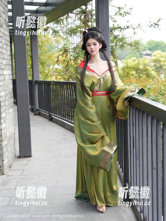 秀人网 - 翻看夏诗雯Sally的睡衣图片，不由得想为自己也下载一些新灵感。