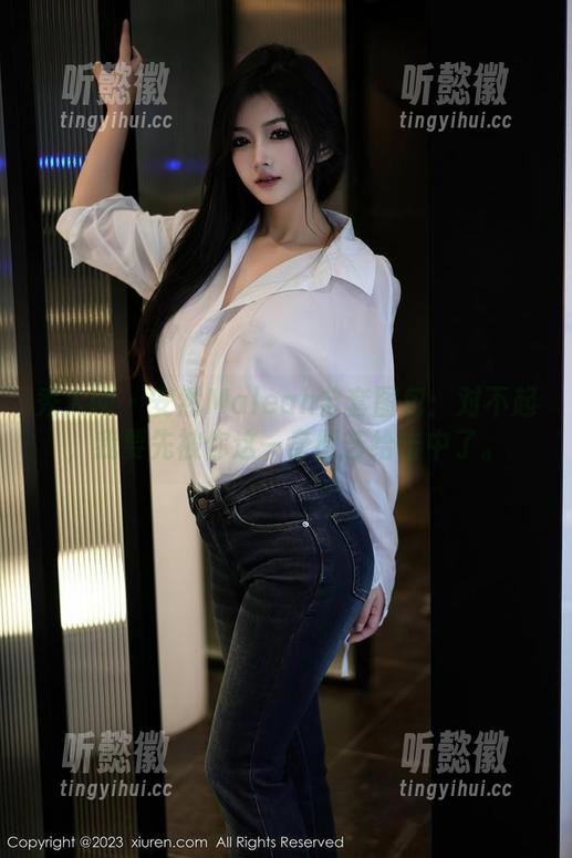 秀人网 - 安然Maleah全套图包：对不起，我要先被你这一身厨艺给击中了。
