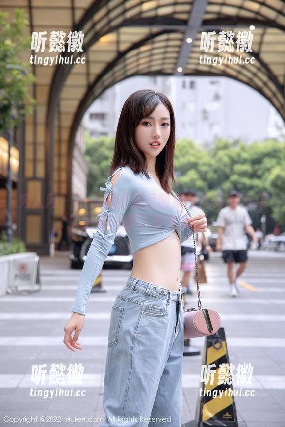秀人网 - 小逗逗比基尼图集：这身材直接把夏天搬了进来啊。